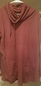 Maroon pull over